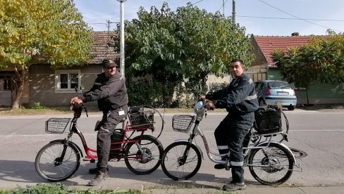 МОДЕРНИ ДВОТОЧКАШИ ЗА ВРШАЧКЕ ОЏАЧАРЕ: Електрични бицикли убрзали рад чистача димњака