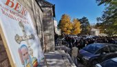 ĐEDO, NAŠ MITROPOLIT, NAŠA SNAGA: Prvi transparent iz litija donet na Cetinje -  mladost Crne Gore ne odustaje od mitropolitovog puta! (FOTO)