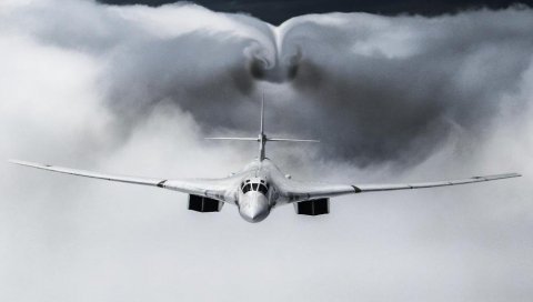 ПОЧЕЛА ТЕСТИРАЊА НОВОГ “БЕЛОГ ЛАБУДА”: Модернизовани стратешки бомбардер Ту-160М биће предат ове године војсци