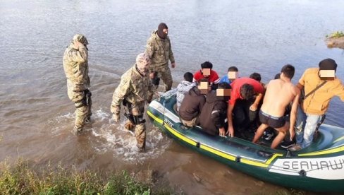 PREVOZILI MIGRANTE PREKO DRINE: U akcijama Best i Bout razbijene organizovane grupe krijumčara