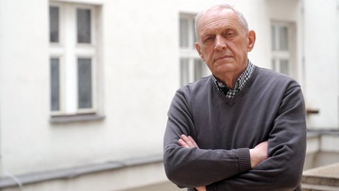 KROZ PLETENJA RADOST I VEZENJA TUGU: Iz rukopisa nove verzije poeme Kalopera Pera KROZ PLETENJA RADOST I VEZENJA TUGU: Iz rukopisa nove verzije poeme Kalopera Pera
