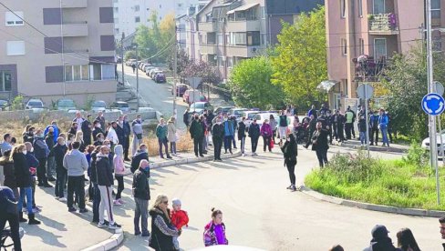 МИРАН ПРОТЕСТ КОМШИЈА: Станари насеља Војвода Влаховић против дивље градње