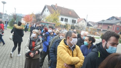 VELIKA IZLAZNOST NA IZBORIMA U BiH: Do 11 časova glasalo 14,8 posto - u Federaciji 13, u Srpskoj 18