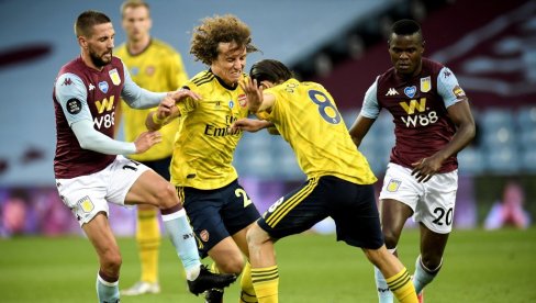 DAVID LUIZ SE VRAĆA U EVROPU: Evo za koji klub je potpisao iskusni Brazilac