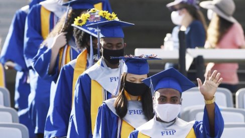 AMERIČKI UNIVERZITET PLANIRA NOVE MERE: Harvard će zahtevati od studenata da se vakcinišu