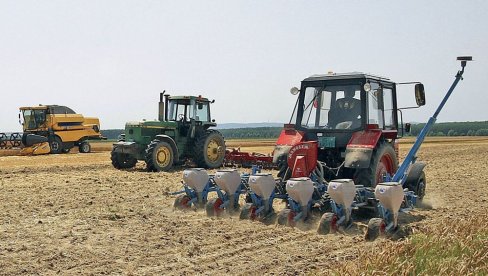 SVE O GORIVU ZA POLJOPRIVREDNIKE: Poznato koliko litara će dobijati po hektaru, ovo su detalji