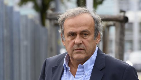 ПЛАТИНИ ОСТАО БЕЗ ТРОФЕЈА! Ојађен бивши председник УЕФА