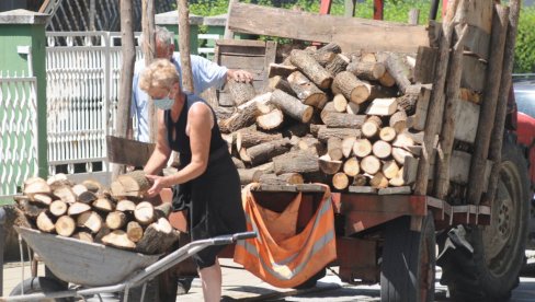 ЗА ОГРЕВ – 7.000 ДИНАРА: Врњчани помажу најсиромашније суграђане