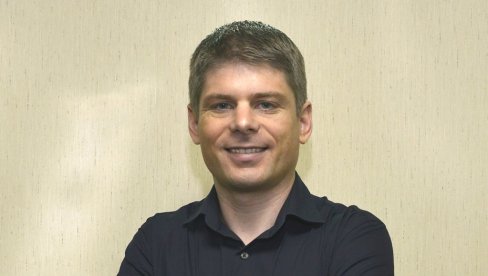 ZAIGRAO KOLO: Arno Gujon bio je za vikend u Severnoj Makedoniji ZAIGRAO KOLO: Arno Gujon bio je za vikend u Severnoj Makedoniji