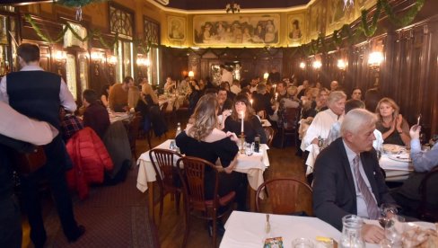 NADAJU SE NOVOGODIŠNJEM PROVODU. Veliko interesovanje za doček Nove godine, uprkos pandemiji, najtraženiji planinski i banjski centri