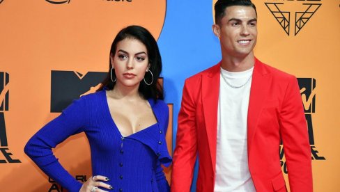 OSTAJE LI RONALDO U JUVENTUSU? Heorhina odgovorila gospođi koja joj je postavila to pitanje na ulici (VIDEO)