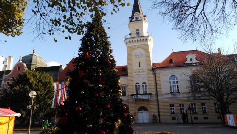 MILION DINARA ZA BOLESNE MALIŠANE: Umesto za novogodišnji program Grad Kikinda deo novca daće za lečenje dece