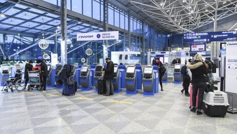 DRAMA U KALIFORNIJI: Francuski putnici zarobljeni na aerodromu