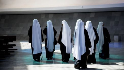 PODIGNUTA OPTUŽNICA PROTIV ČASNE SESTRE IZ ZAGREBA: Sve je priznala, kamere otkrile šta je radila dan ranije!