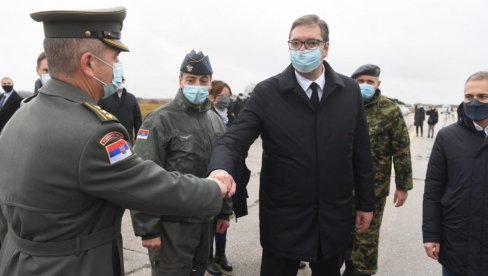 SRBIJA NA NEDELJNOM NIVOU DOBIJA VAKCINE: Predsednik Vučić saopštio - počela imunizacija i na severu Kosmeta (FOTO) SRBIJA NA NEDELJNOM NIVOU DOBIJA VAKCINE: Predsednik Vučić saopštio - počela imunizacija i na severu Kosmeta (FOTO)