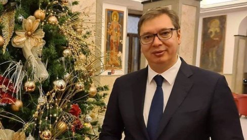 PREDSEDNIK VUČIĆ ČESTITAO BOŽIĆ: Neka praznik rađanja života bude nepresušni izvor duhovne snage