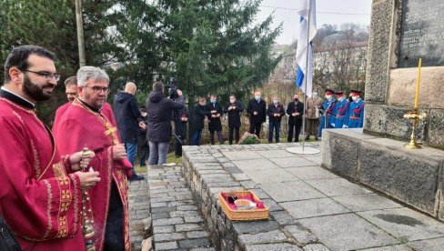 ОБЕЛЕЖЕНА ГОДИШЊИЦА ДОБОЈСКОГ ЛОГОРА: Помен за жртве Аустроугара, 12 хиљада људи је изгубило животе (ФОТО)