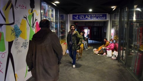 ОТКРИВЕНИ БЕСКУЋНИЦИ У БОЛНИЧКОЈ СТРУКТУРИ У РИМУ: У зимским данима и на ниским температурама нашли смештај