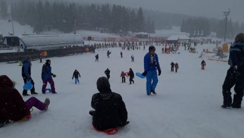 TRAŽI SE KREVET VIŠE: Popunjeni smeštajni kapaciteti na planinama i u banjama