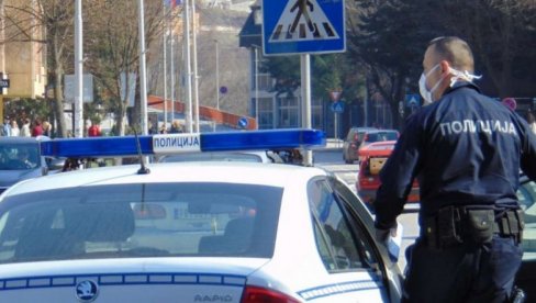 POLICIJA IH ZATEKLA NA PARKINGU I ODMAH IH POHAPSILA: Zrenjaninski čuvari reda sprečili seriju krađa, osumnjičeni se dali u beg