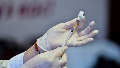 ФАЈЗЕР И ЗА НАЈМЛАЂЕ: До краја октобра вакцине и за децу од 5 - 11 година?