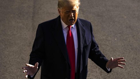 ДАНАС СЕ САСТАЈЕ ВЕЛИКА ПОРОТА: Трампови адвокати разговарали са специјалним истражитељем Смитом ДАНАС СЕ САСТАЈЕ ВЕЛИКА ПОРОТА: Трампови адвокати разговарали са специјалним истражитељем Смитом