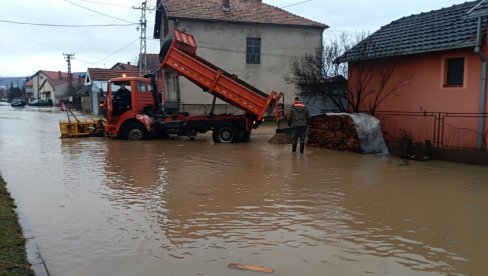 SPAS ZA SRPSKI NAROD: Meridian posetio Kosovo i Metohiju, pa donirao ono što je bilo NAJPOTREBNIJE