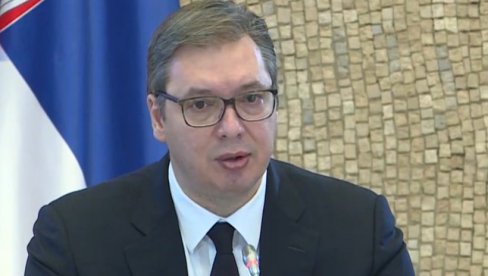 VUČIĆ NAJAVIO: Veliko povećanje plata pripadnicima Vojske Srbije