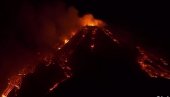 ALARMANTNO STANJE NA SICILIJI: Etna ponovo počela da izbacuje lavu i pepeo