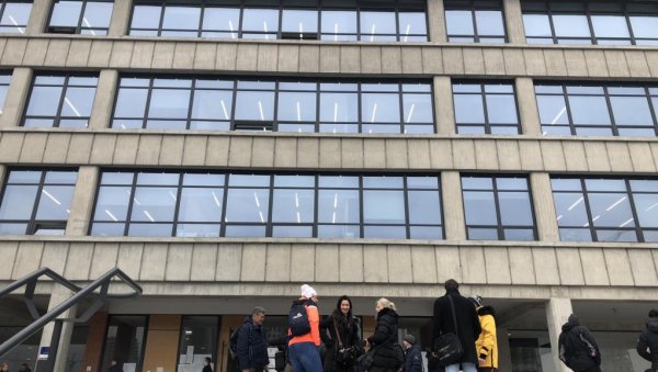 ТРАЖЕ СТАТУС ПОСЕБНО ОСЕТЉИВИХ СВЕДОКА: Аутономни женски центар упутио позив тужилаштву