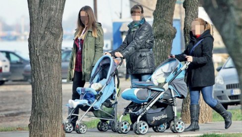 MAME NEĆE BITI KOLATERALNA ŠTETA: Naknade umanjene i za više od 20 odsto, premijerka obećala rešavanje lošeg obračuna zarada