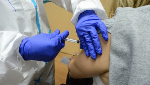 НОВОСТИ САЗНАЈУ: Више од 400.000 вакцинисаних против короне у Србији
