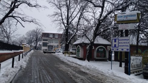 KOVID U PARAĆINSKOJ BOLNICI: Bez smrtnih slučajeva, ali lagano raste broj hospitalitovanih pacijenata i zaraženih medicinskih radnika