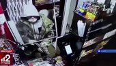LUDA HRABROST: Goloruka prodavačica oterala naoružanog razbojnika! (VIDEO)