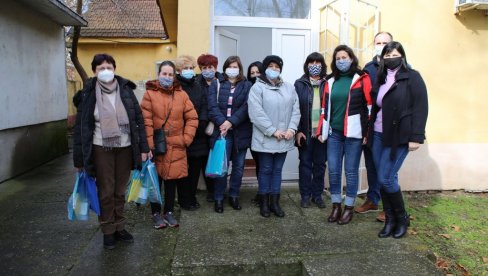 ГЕРОНТОДОМАЋИЦЕ НА УСЛУЗИ СТАРИЈИМ МЕШТАНИМА: Општина Житиште започела је нови циклус услуге Помоћ у кући