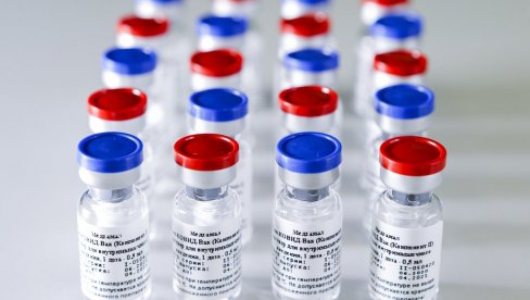 ZAPAD SADA HOĆE “SPUTNJIK VE”: Francuska i Italija zainteresovane za rusku vakcinu protiv kovida