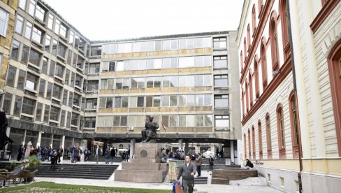 ПОЛИЦИЈА ДАНАС ИСПИТУЈЕ ПРИВИЛИГОВАНЕ СТУДЕНТЕ: Доводе се у везу са безбедносним пропустима на Филозофском факултету