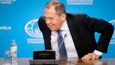 СТАРИ ШМЕКЕР: Лавров се господски нашалио са студентима и професорима