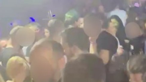 SNIMAK SA KORONA ŽURKE NA TAŠU: Lokal se prazni već 40 minuta, usred pandemije 700 ljudi na jednom mestu (VIDEO) SNIMAK SA KORONA ŽURKE NA TAŠU: Lokal se prazni već 40 minuta, usred pandemije 700 ljudi na jednom mestu (VIDEO)