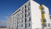 UGOVORENA IZGRADNJA STANOVA ZA IZBEGLICE: 133 doma za porodice iz BiH i Hrvatske UGOVORENA IZGRADNJA STANOVA ZA IZBEGLICE: 133 doma za porodice iz BiH i Hrvatske
