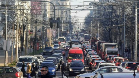 VELIKE SAOBRAĆAJNE GUŽVE NA POJEDINIM LOKACIJAMA U BEOGRADU: Ove delove grada izbegavajte