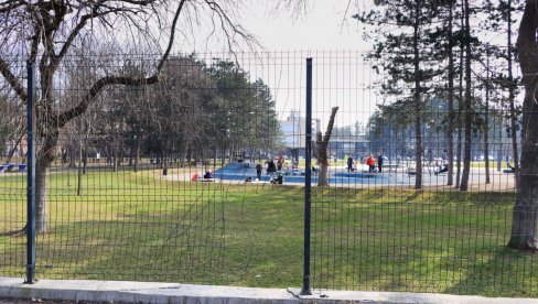 ОШТЕТИЛИ ОГРАДУ: Дечији креативни парк у Крагујевцу на мети вандала