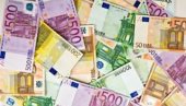 СВАКО ДУЖАН ПО 2.500 ЕВРА: Централна банка саопштила детаљан пресек задуживања грађана СВАКО ДУЖАН ПО 2.500 ЕВРА: Централна банка саопштила детаљан пресек задуживања грађана