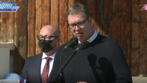 VUČIĆ SAOPŠTIO: Svim nezaposlenim Srbima na Kosovu i Metohiji po 200 evra