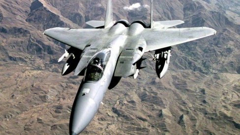 ИЗРАЕЛ НАПАО ХУТЕ: Авиони ИДФ гађали важну луку, јеменски Ансар Алах прети осветом (ВИДЕО)