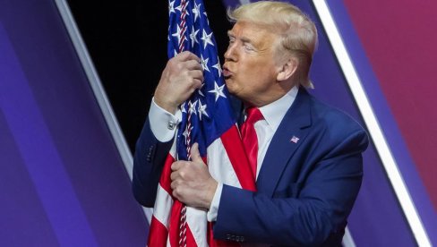 ЊУЈОРК ТАЈМС: Споразум о минералима повезује Трампа са Украјином