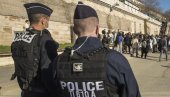 POLICAJAC POVRĐEN U NAPADU NOŽEM: Izboden u centru Pariza, počinilac odmah neutralisan