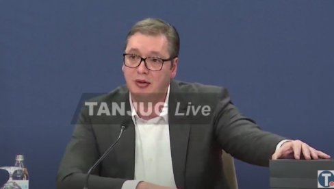 VUČIĆ POKAZAO TRI KNJIGE: Istina o ubistvu Olivera Ivanovića izlazi na videlo VUČIĆ POKAZAO TRI KNJIGE: Istina o ubistvu Olivera Ivanovića izlazi na videlo