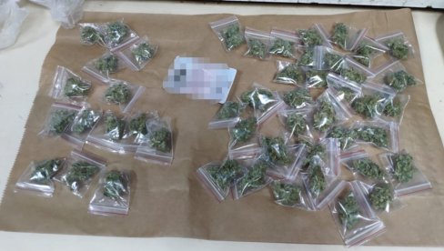 ZA 12 DANA UHAPŠEN I OPTUŽEN: Beograđanin u stanu krio skoro četiri kilograma marihuane ZA 12 DANA UHAPŠEN I OPTUŽEN: Beograđanin u stanu krio skoro četiri kilograma marihuane