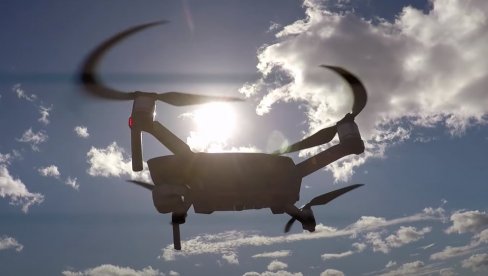 UHAPŠENO TROJE NEMACA: Privedni nakon incidenta sa dronom